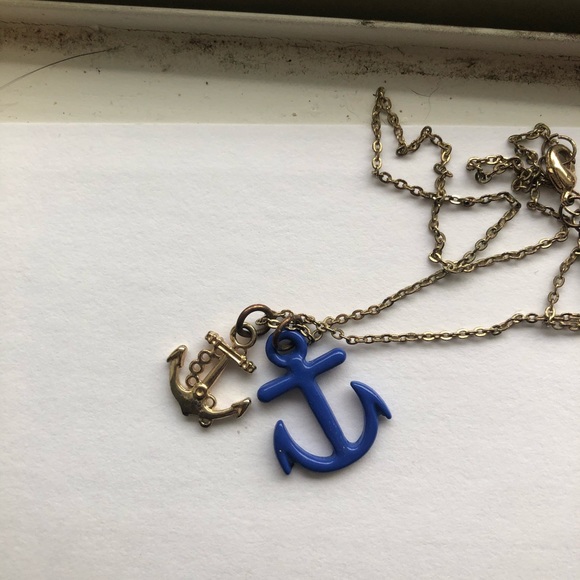 Anchor necklace - Picture 2 of 2